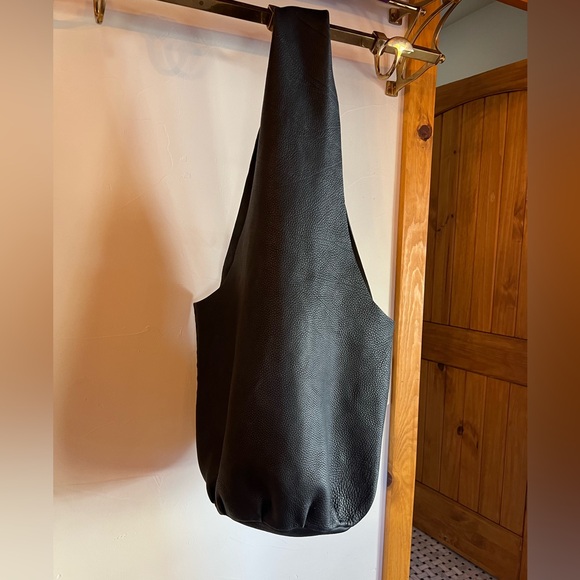 OMBELINE PEBBLE LEATHER HOBO BAG - Picture 9 of 14